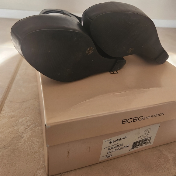 BCBGeneration black wedge - Picture 9 of 12